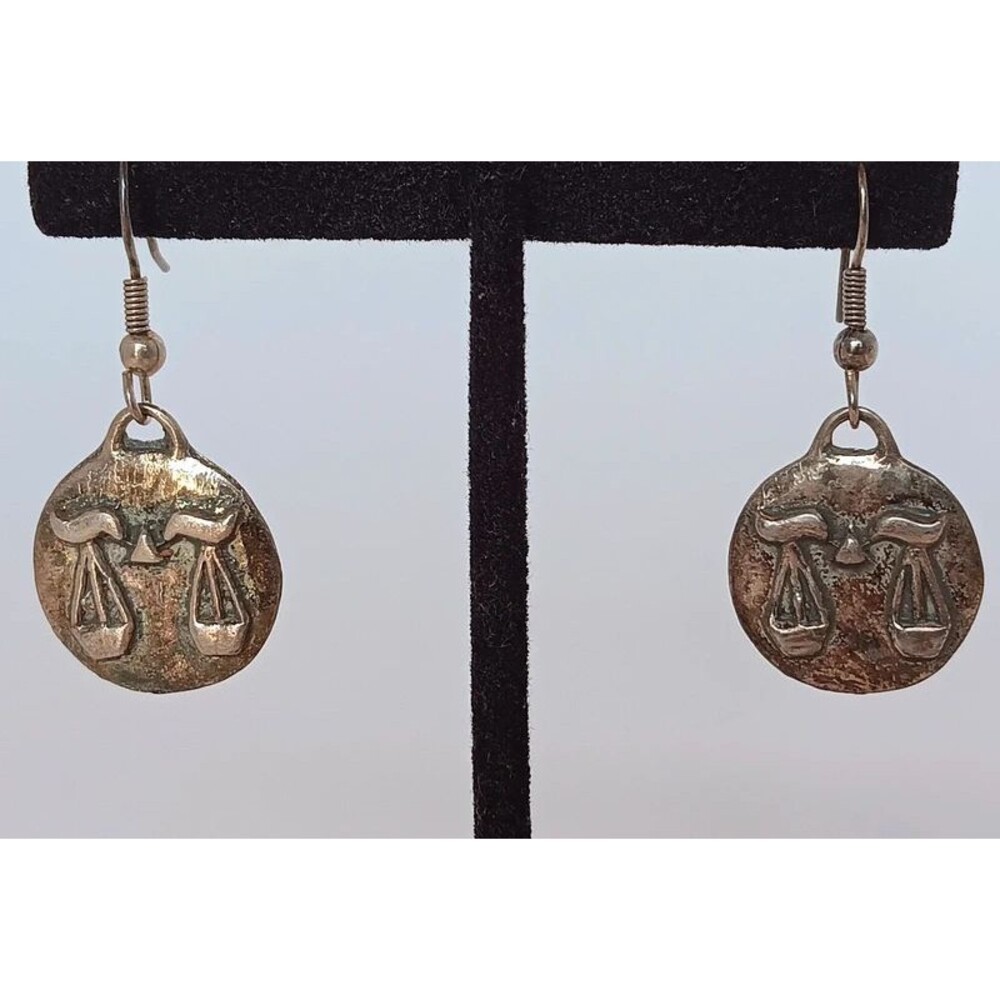 Vintage Silvertone Libra Zodiac Scale Dangle Earrings 1.5 in